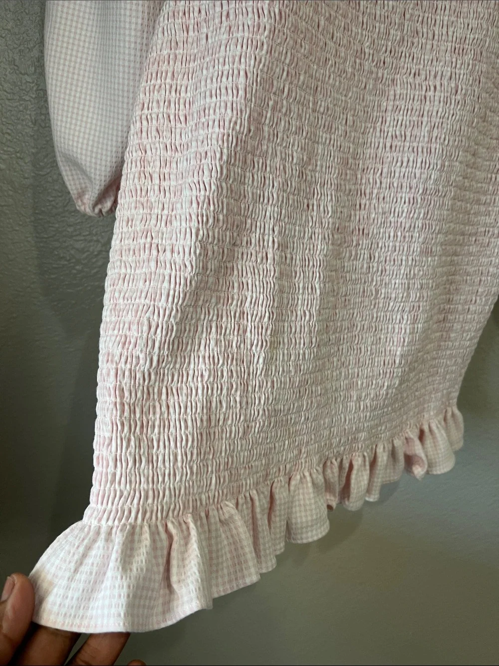 Gianni Bini Light Pink White Checkered Smocked Mini Dress Ruffle Sz M TC0314